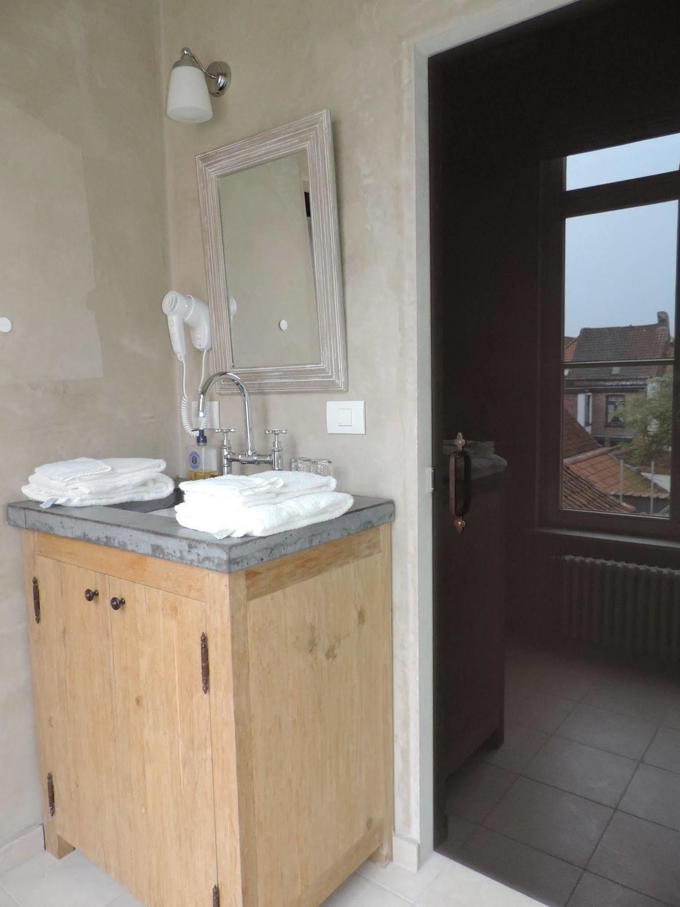 B&B Saint-Sauveur Брюж Екстериор снимка